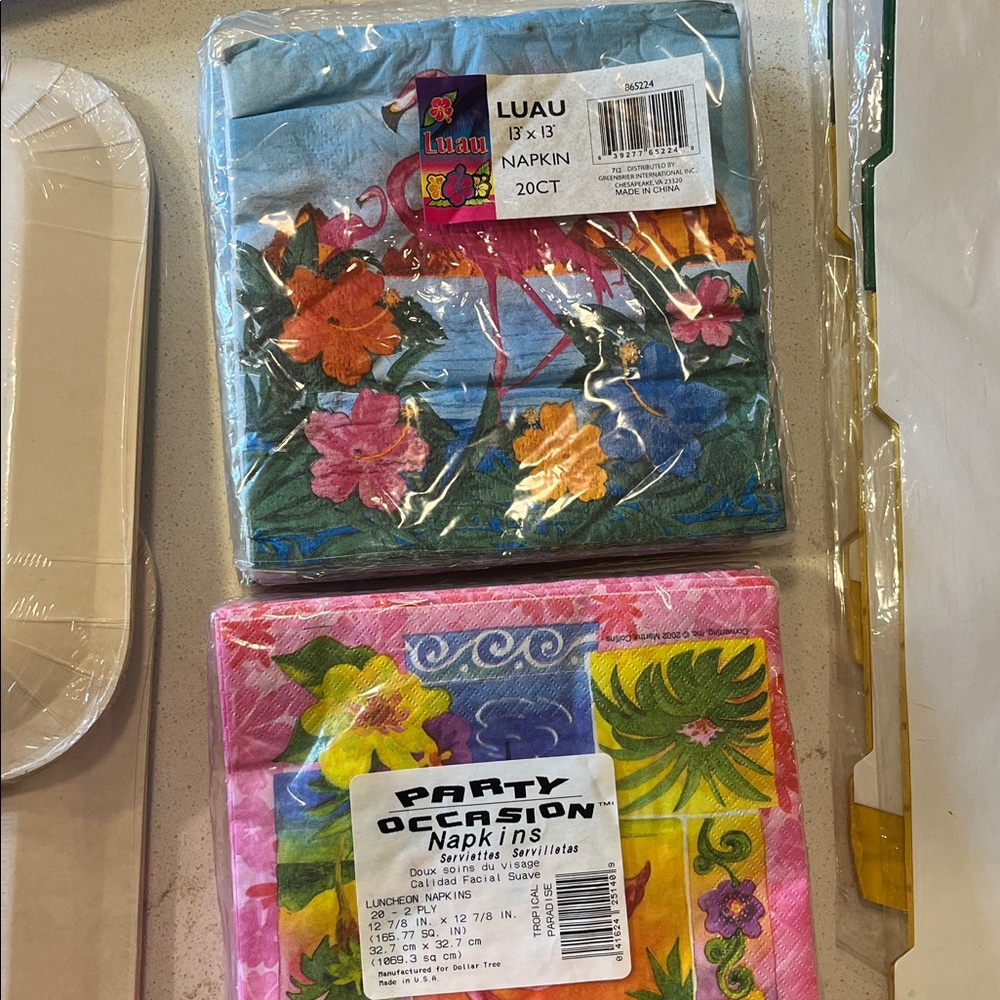 Amscan Flamingo and Floral Party Decoration Set - Picture 6 of 6